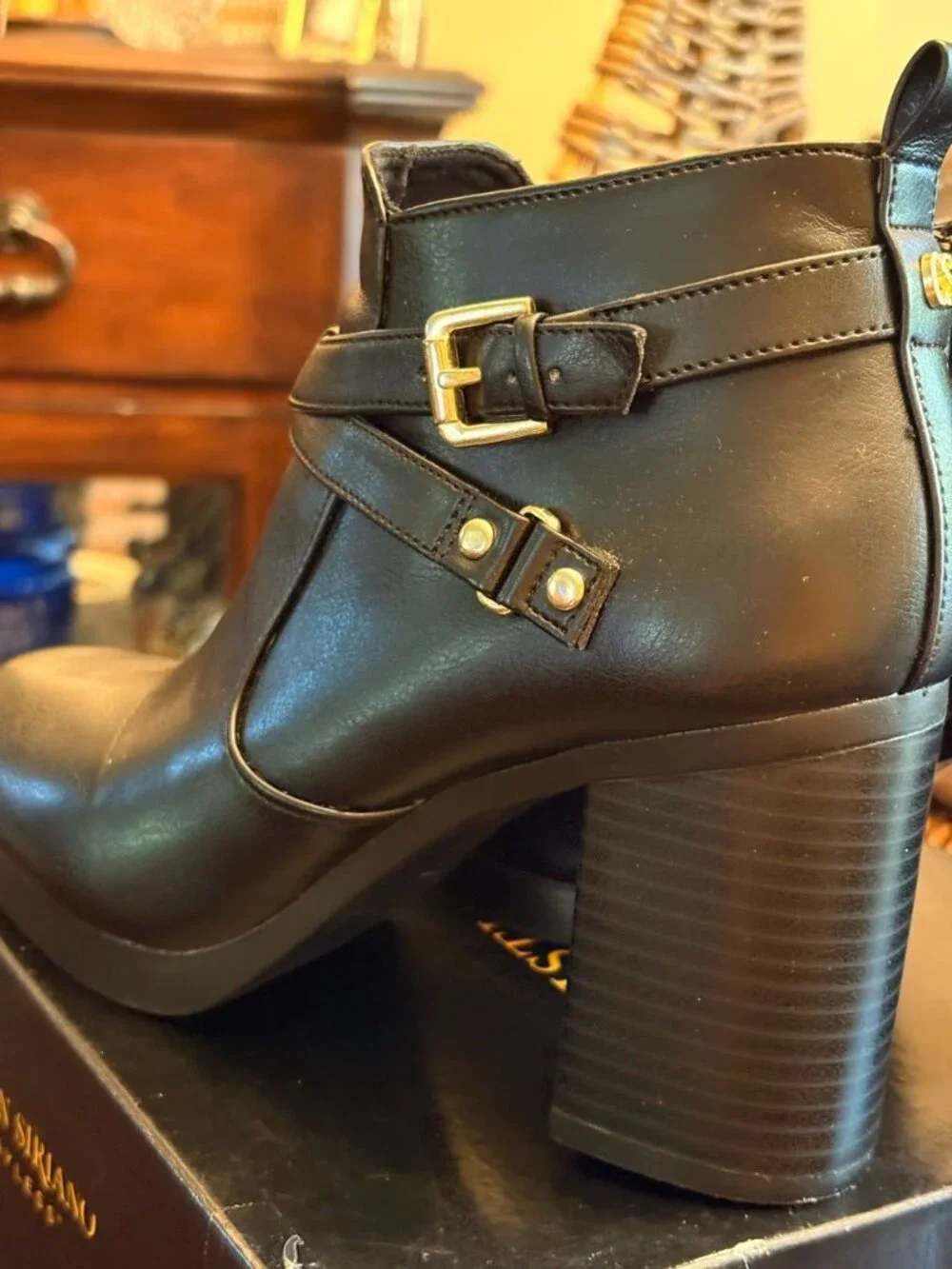 Christian Siriano for Payless Malia Black Heeled Ankle Booties Sz 8 Box
